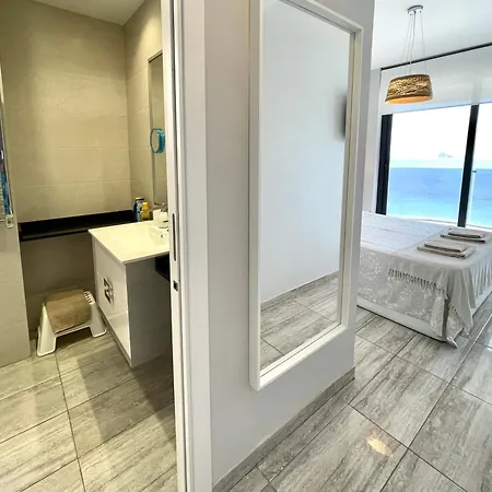 Exclusive On The First Line Of Mar Y Sol Apartment *
