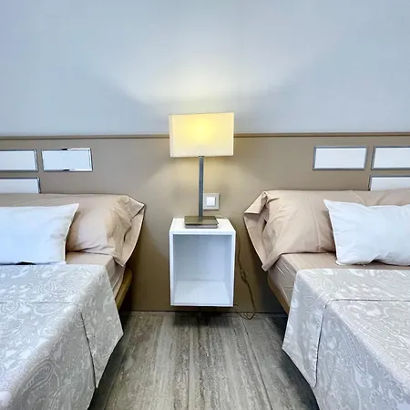 Exclusive On The First Line Of Mar Y Sol Apartment Benidorm